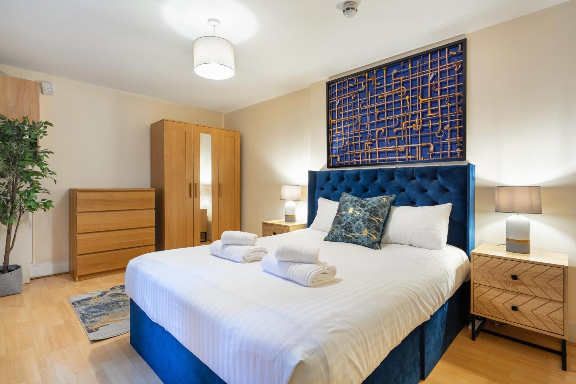 Elegant Kensington Apartment With Patio London Eksteriør billede