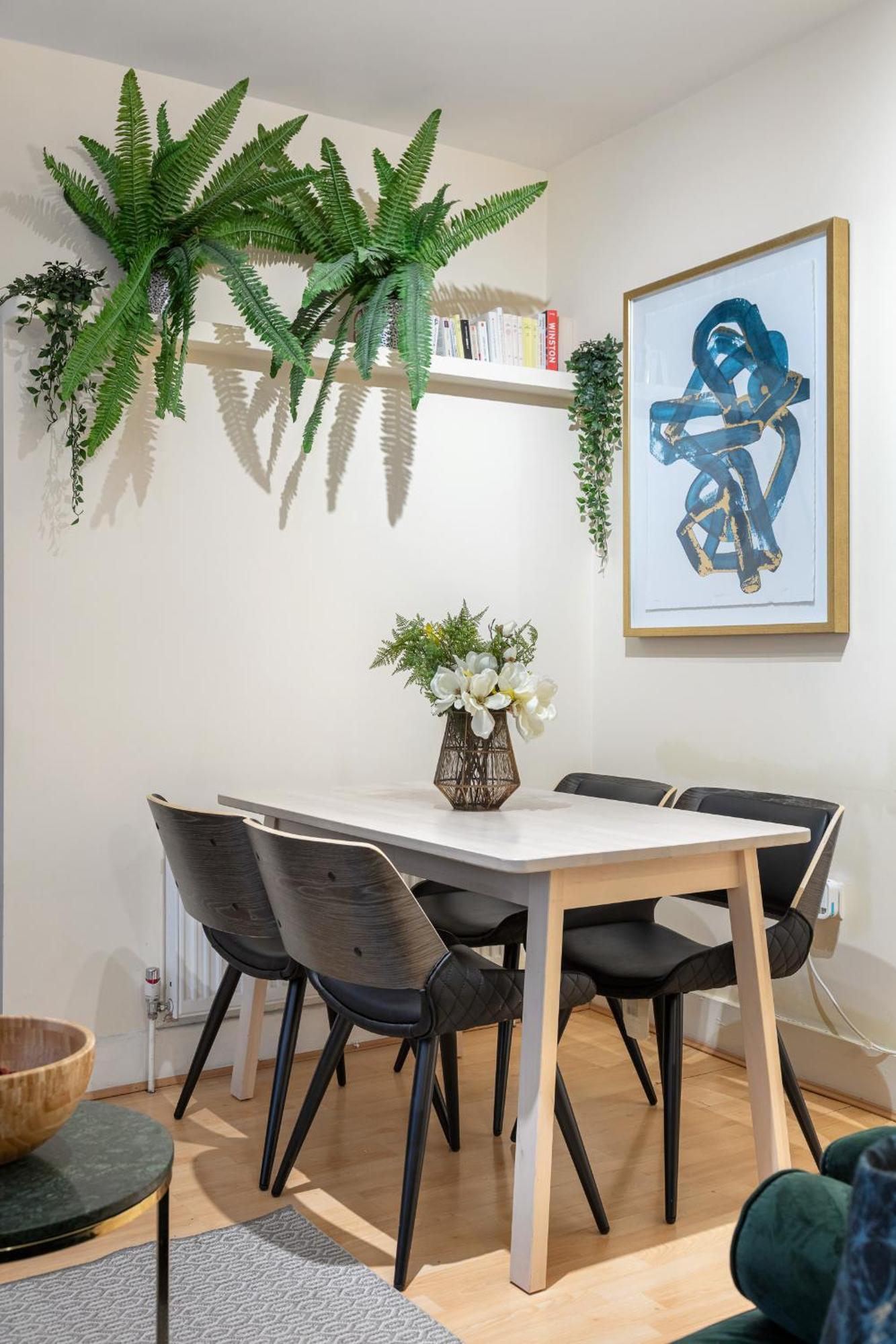 Elegant Kensington Apartment With Patio London Eksteriør billede